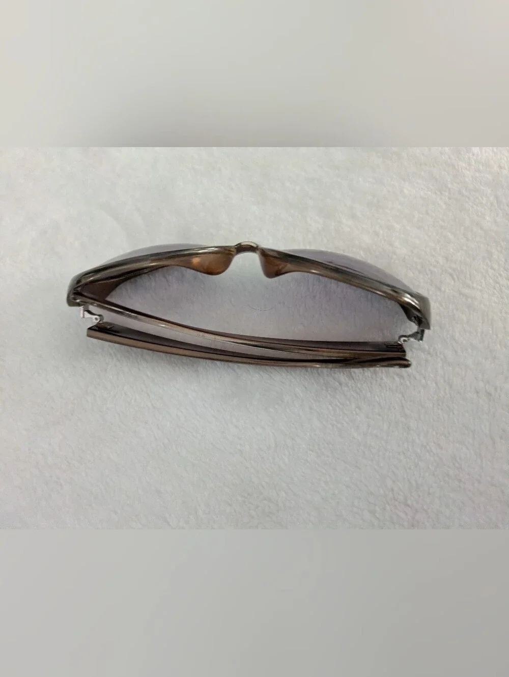 🛍️3/$15--GUC Loft oversize olive green-brown sunglasses w/purple-gray lenses